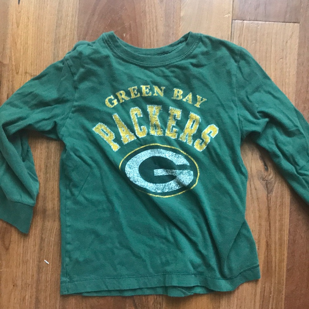 Boys size 5T Green Bay packers shirt